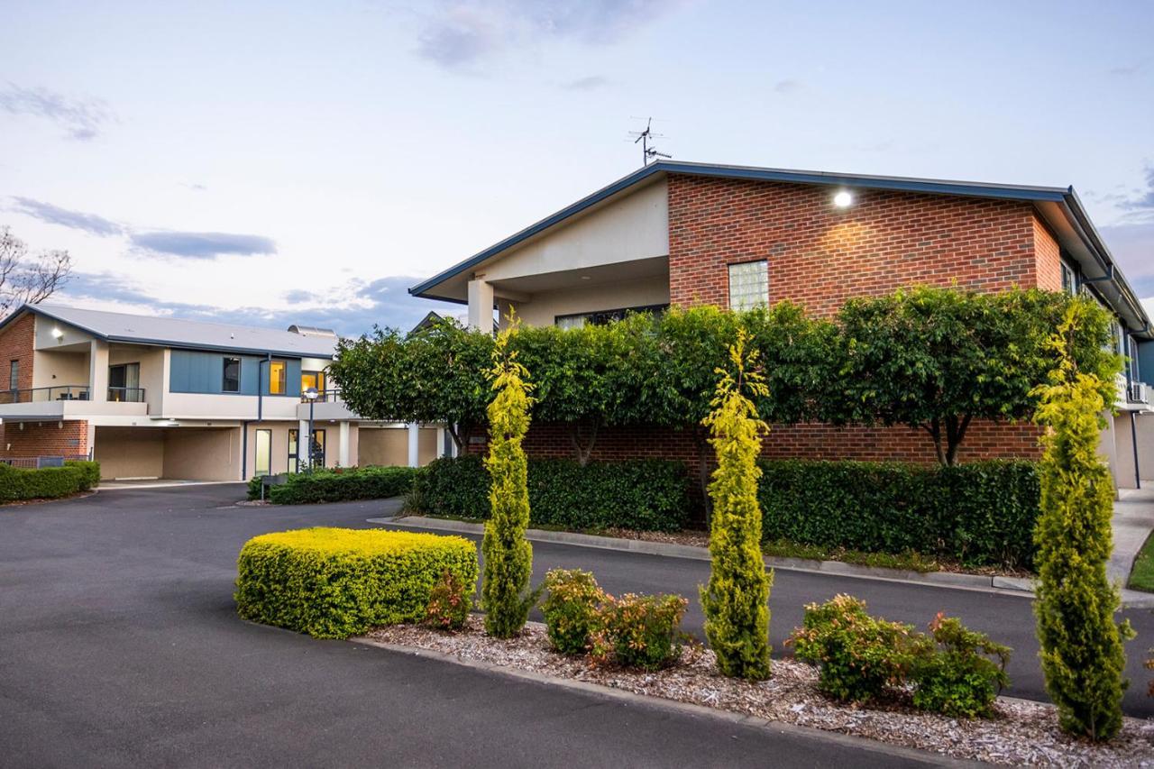 Hawkesbury Race Club Motel Windsor Exterior photo